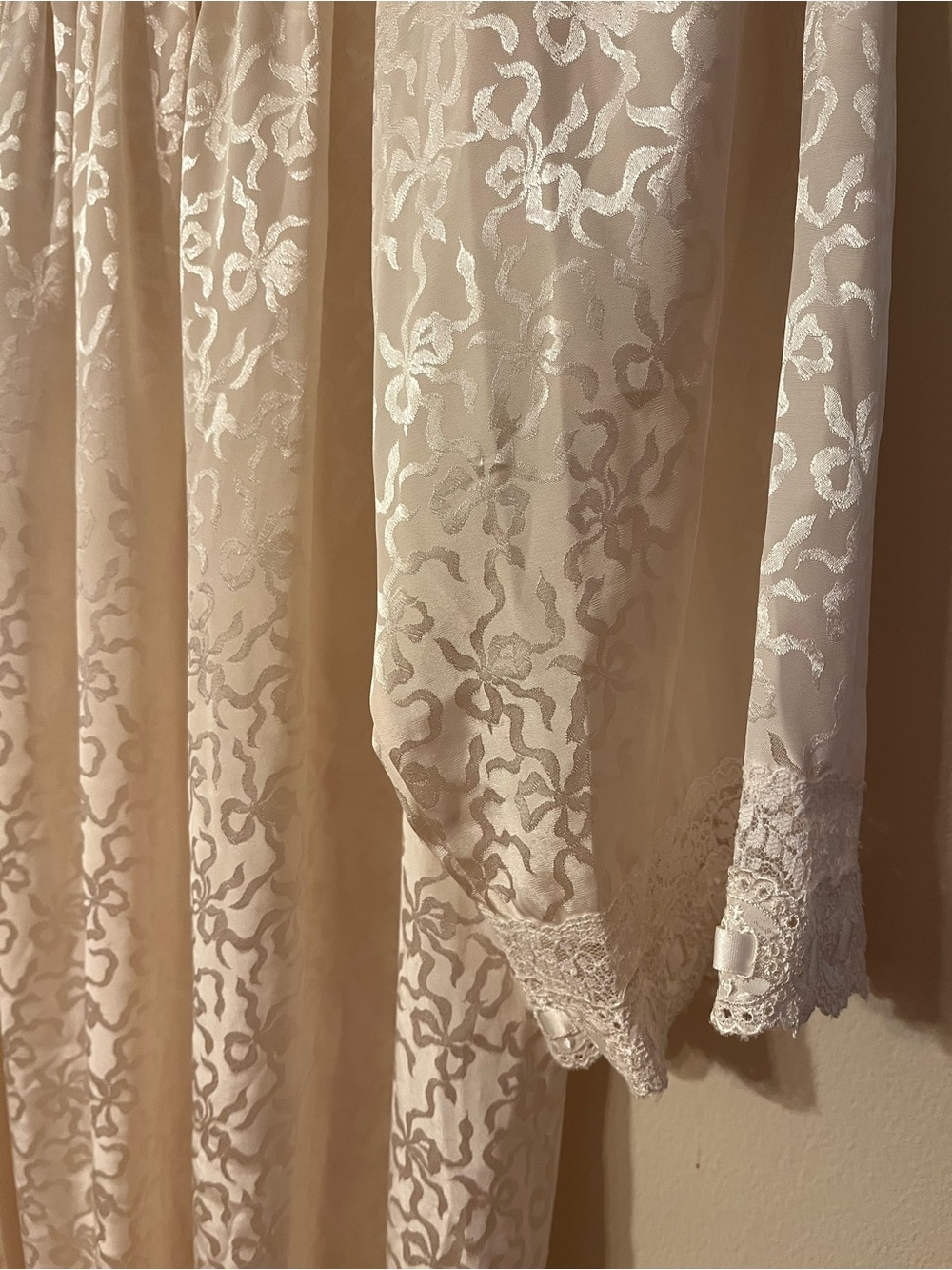Vintage 70’s Christian Dior Le Connaisseur Women’s Ivory Satin Lace Nightgown M - Picture 3 of 12